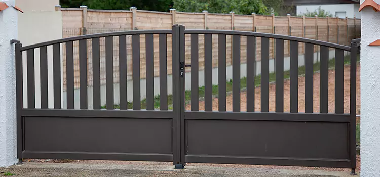 Advanced Gate Solutions in Howard, WI