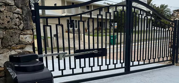 Swing Gate Opener with Keypad Howard