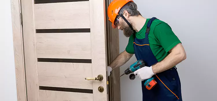 Replace Internal Door Handle with Lock Howard