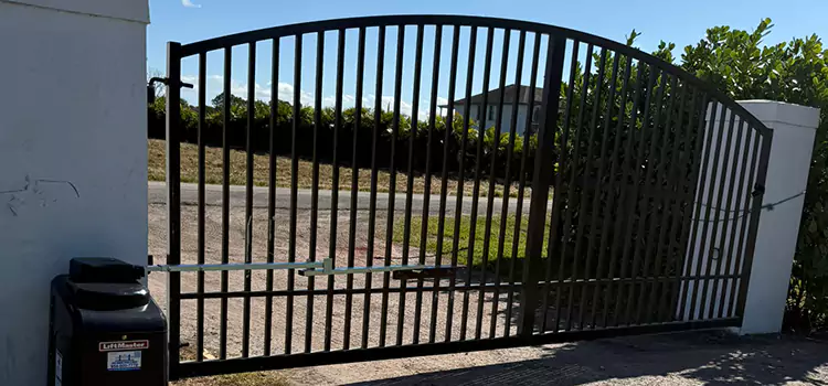 Driveway Fence Repair Howard