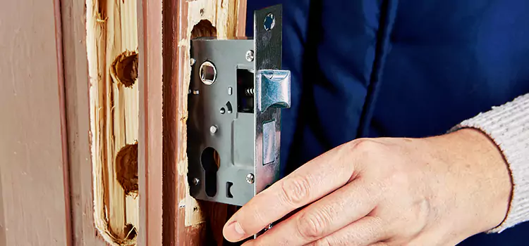 Garage Door Lock Replacement Howard